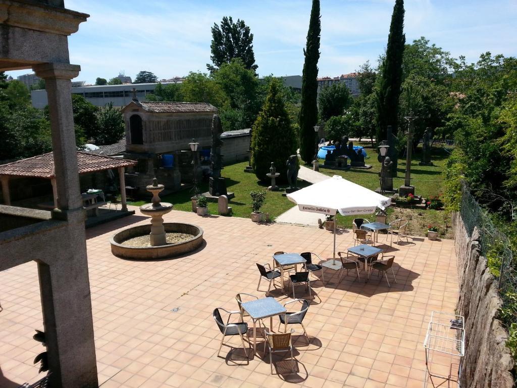 Hostal Albergue Villa San Clemente Tui Exterior photo